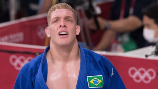 Na categoria até 100kg do judô masculino, brasileiro Rafael Buzacarini