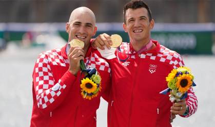 Croatas Martin Sinkovic e Valent Sinkovic conquistaram a medalha de ouro