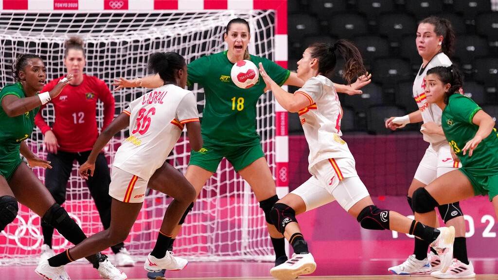Brasil e Espanha no handebol feminino Brasil e Espanha no handebol feminino