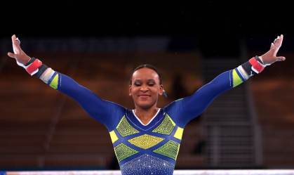 Rebeca Andrade na final da prova individual geral da ginástica artística