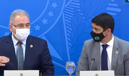 Ministros Marcelo Queiroga (Saúde) e Wagner Rosário (CGU) em coletiva sobre a Co