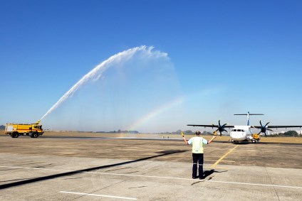 Batismo do turboélice ATR 42-500