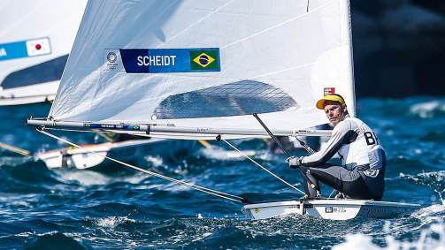 Robert Scheidt veleja durante regata das Olimpíadas de Tóquio