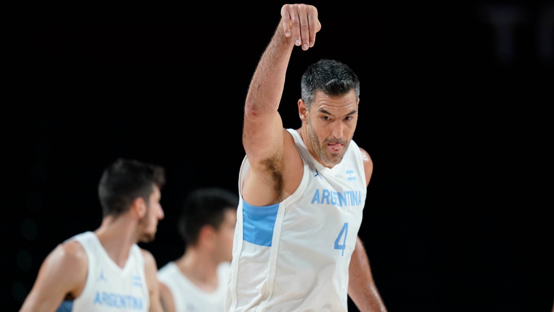 Aos 41 anos, ala-pivô Luis Scola lidera campanha do basquete argentino em Tóquio