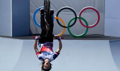 BMX: Charlotte Worthington é 1ª mulher a dar backflip 360 ??graus em competição
