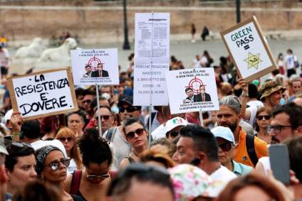 Protestos contra Green Pass da vacinação na Itália