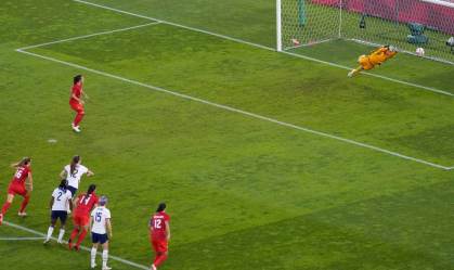 Canadá e Suécia vencem pelo placar mínimo e fazem final do futebol feminino