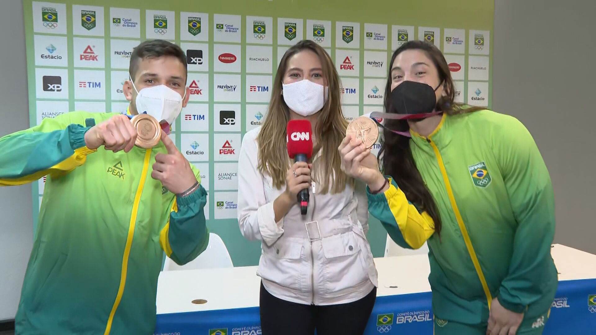 Daniel Cargnin e Mayra Aguiar, ganhadores do bronze no judô nas Olimpíadas Daniel Cargnin e Mayra Aguiar, ganhadores do bronze no judô nas Olimpíadas