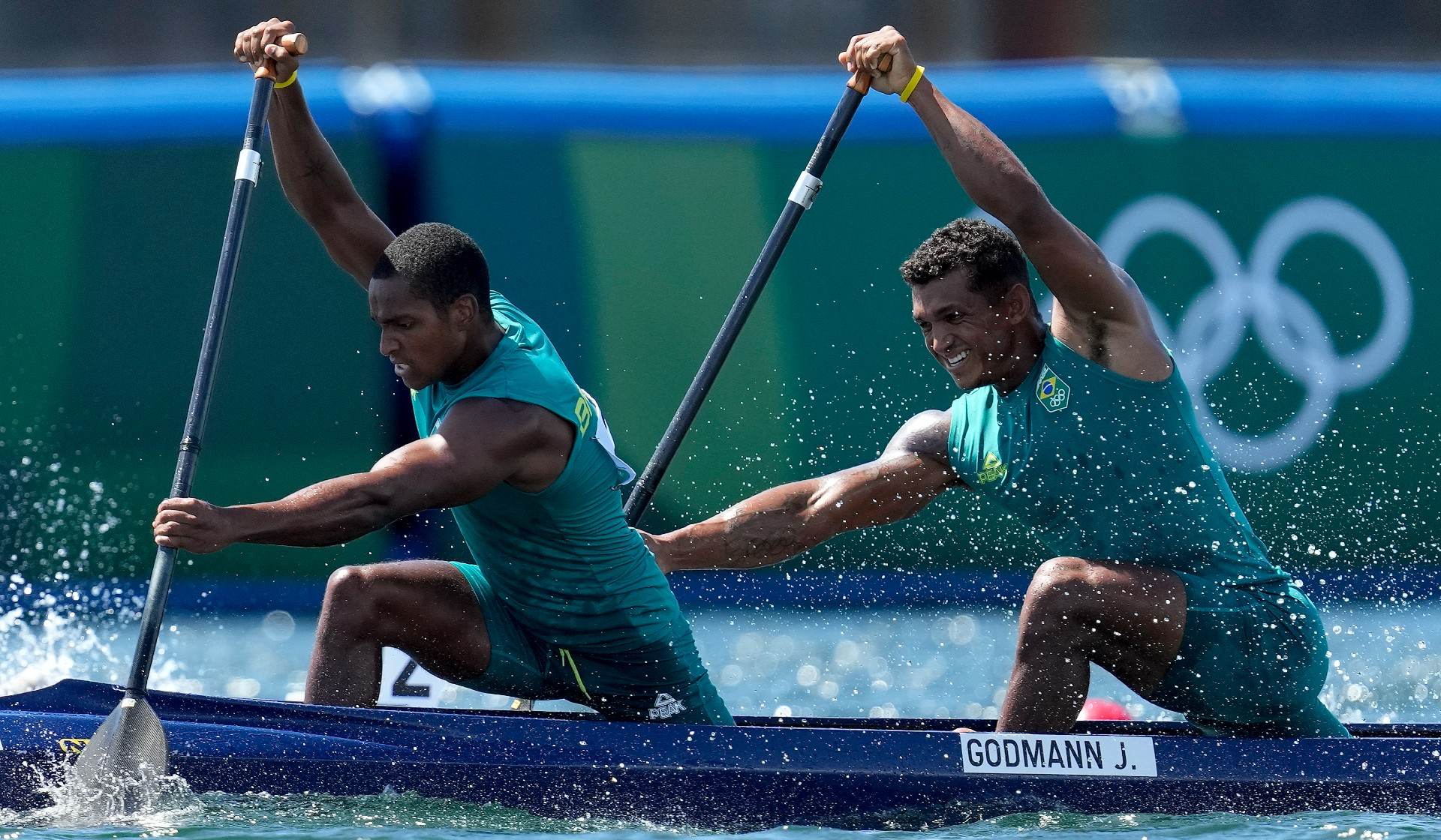 Jacky Godmann e Isaquias Queiroz na semifinal da canoagem, em Tóquio Jacky Godmann e Isaquias Queiroz na semifinal da canoagem, em Tóquio