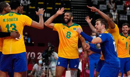 Seleção brasileira de vôlei masculino venceu o Japão pelas quartas de final