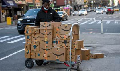 Motoristas da Amazon recebem US$ 60 milhões em gorjetas retidas, diz comissão