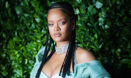 Agora bilionária, Rihanna se torna a cantora pop mais rica do mundo