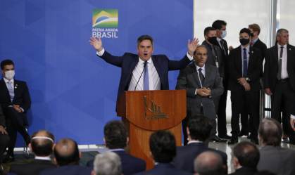 Ciro Nogueira toma posse
