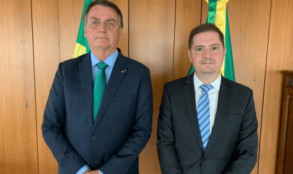 O presidente Jair Bolsonaro e Bruno Bianco, apontado como novo Advogado-Geral da
