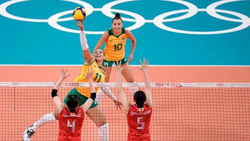 Tandara em jogo do Brasil contra o Japão nas Olimpíadas de 2020