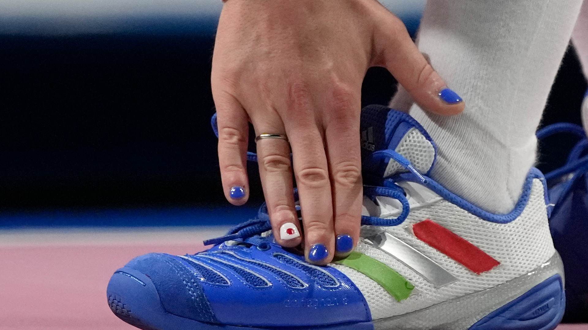 Italiana Martina Criscio homenageou o Japão com a arte de suas unhas Italiana Martina Criscio homenageou o Japão com a arte de suas unhas
