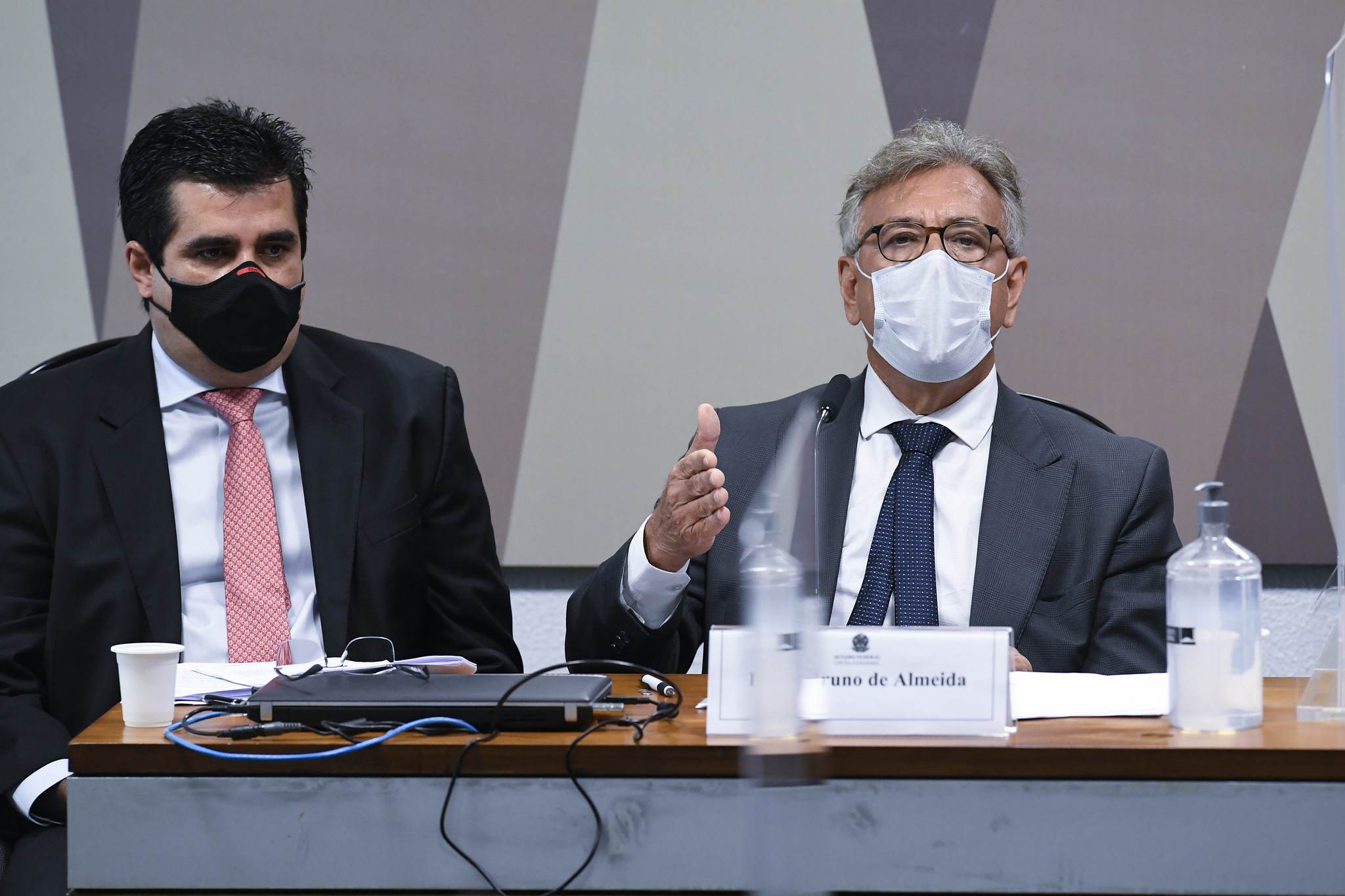 Helcio Bruno de Almeida Helcio Bruno de Almeida