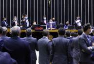 Câmara aprova PEC da Reforma Eleitoral com volta das coligações