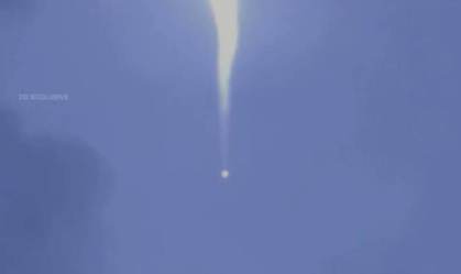 Foguete indiano carregando um satélite de observação da Terra/ISRO