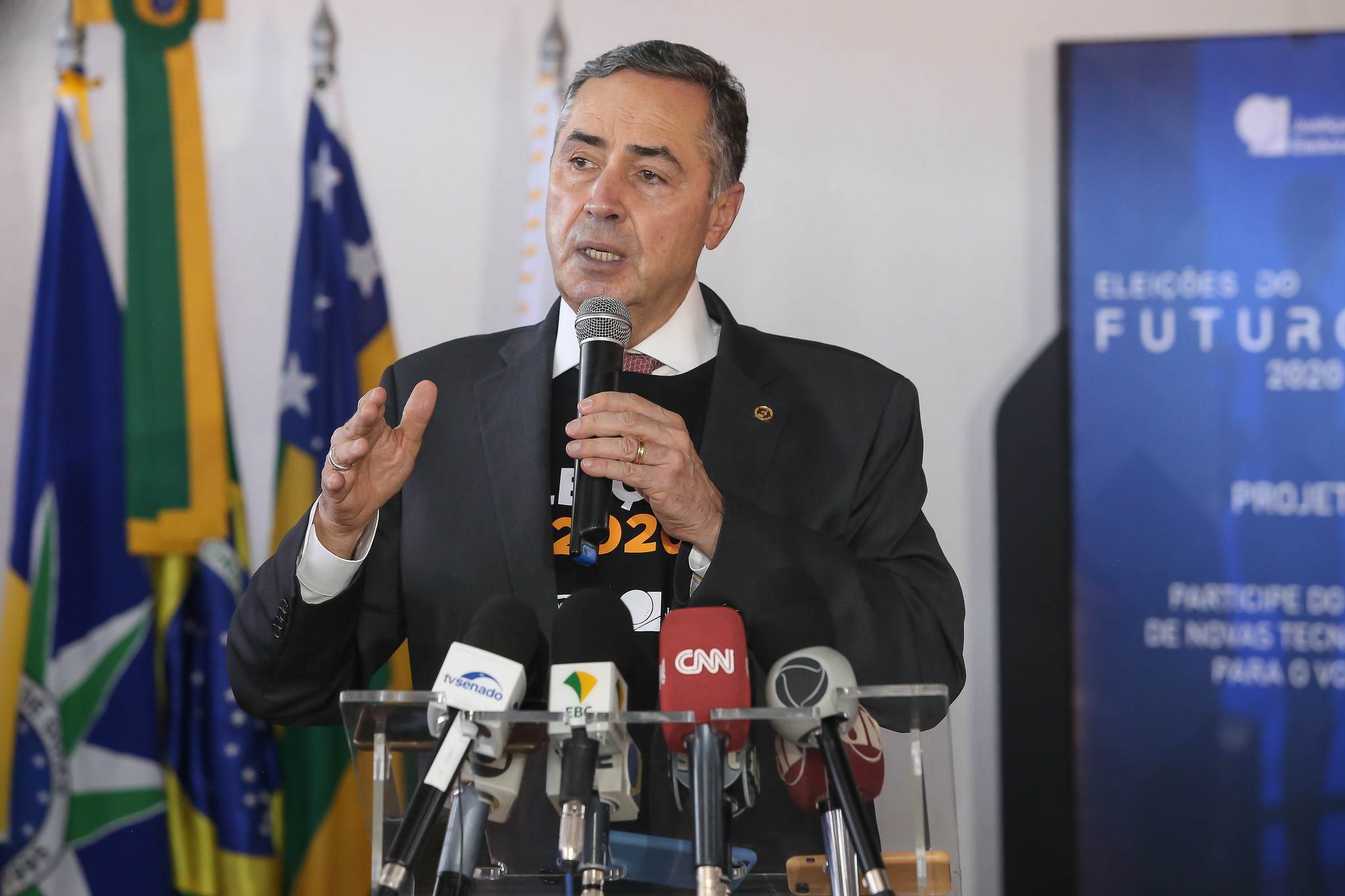 O ministro Luís Roberto Barroso, do TSE