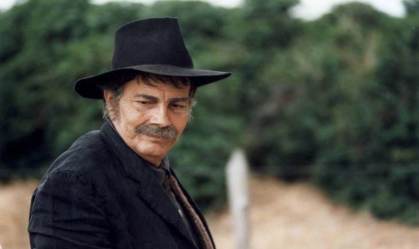 Sepultamento de Tarcísio Meira será reservado apenas aos familiares