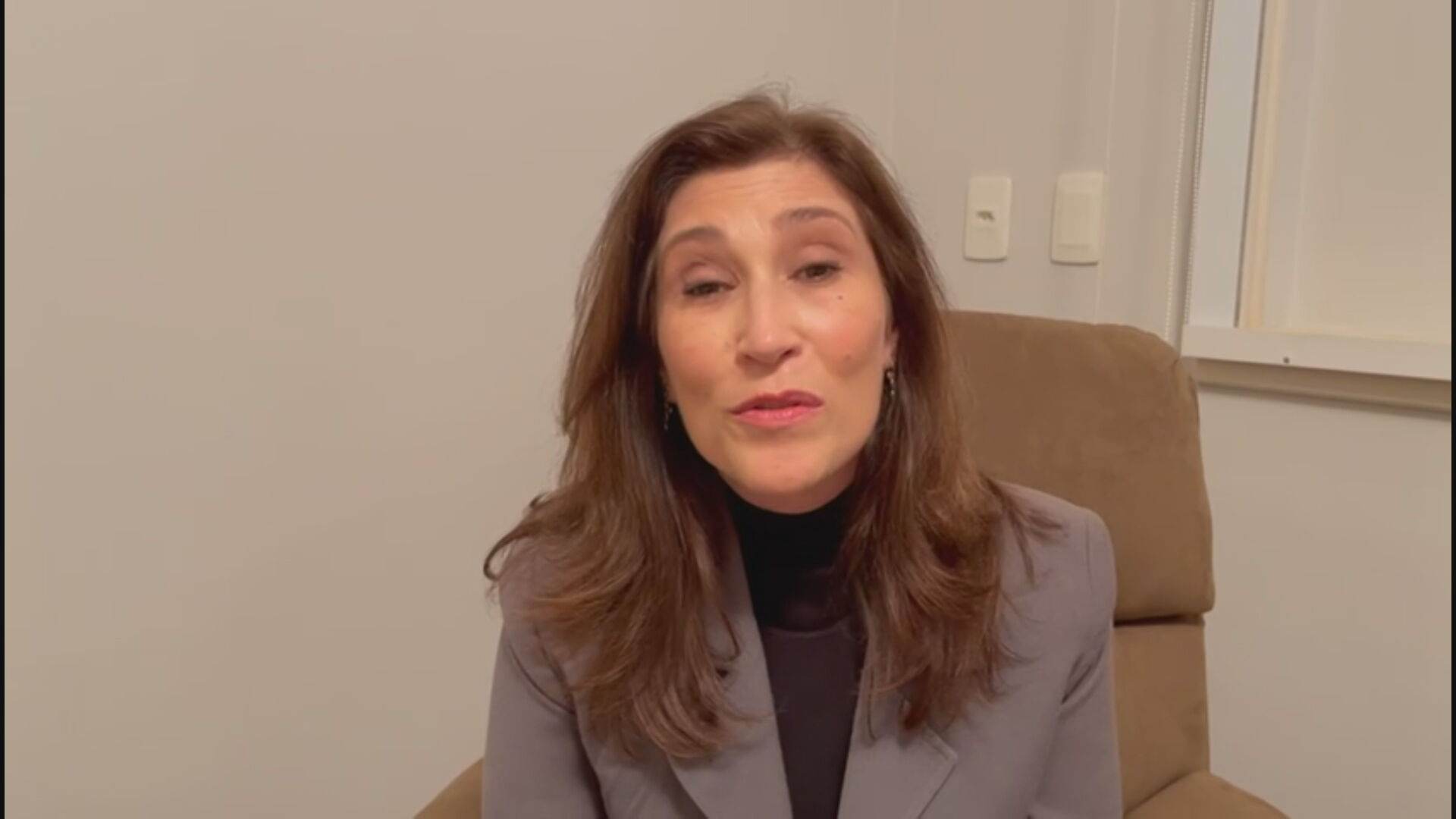 A atriz Beth Goulart homenageou Tarcísio Meira em vídeo A atriz Beth Goulart homenageou Tarcísio Meira em vídeo