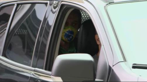 Roberto Jefferson usou máscara com as cores da bandeira do Brasil