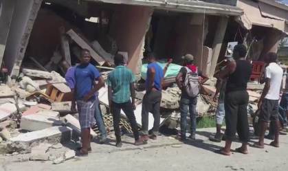 Crise política e miséria atrasam resgate a vítimas do terremoto no Haiti (14.Ago