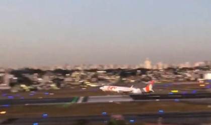 Avião decola pouco antes do fim da pista em Congonhas 