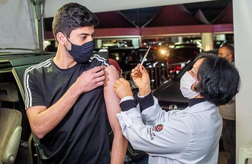 São Paulo imuniza mais de 500 mil pessoas nas Virada da Vacina 