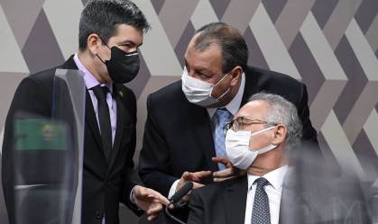 CPI convoca advogada de Bolsonaro e mostra imagens de pagamentos a Roberto Dias