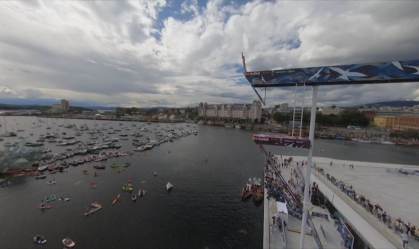 Campeonato Internacional de Salto de Penhasco aconteceu em Oslo, na Noruega