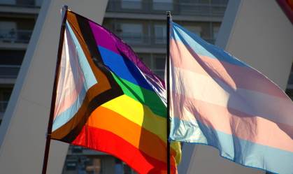 Inclusão de pessoas trans no mercado de trabalho evolui lentamente, diz especialista