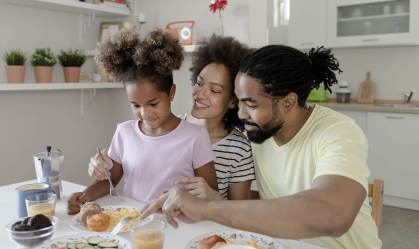 Saiba como o horário em que você se alimenta pode influenciar sua saúde