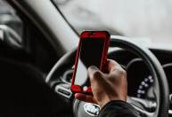 Teremos PEC autônoma de auxílio a motoristas de app, diz senador do MDB