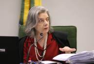 Cármen Lúcia chama de barbárie e cobra apuração rigorosa do caso da menina Ianomâmi