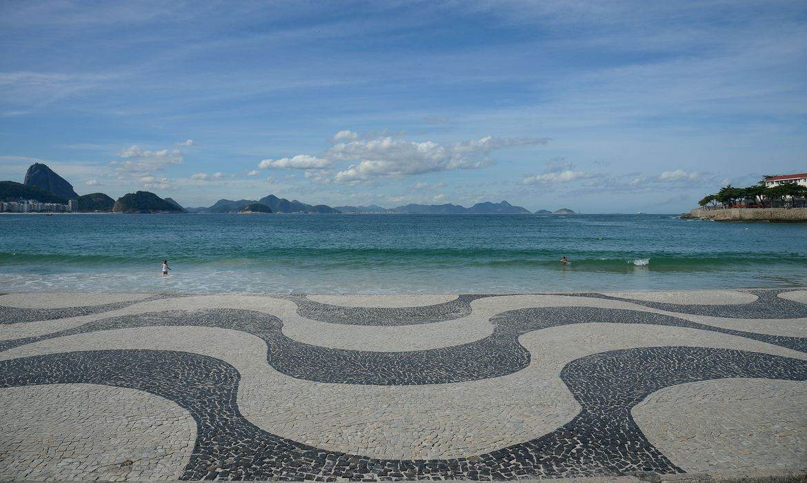 Agências de viagem se beneficiam com relaxamento de medidas contra Covid-19