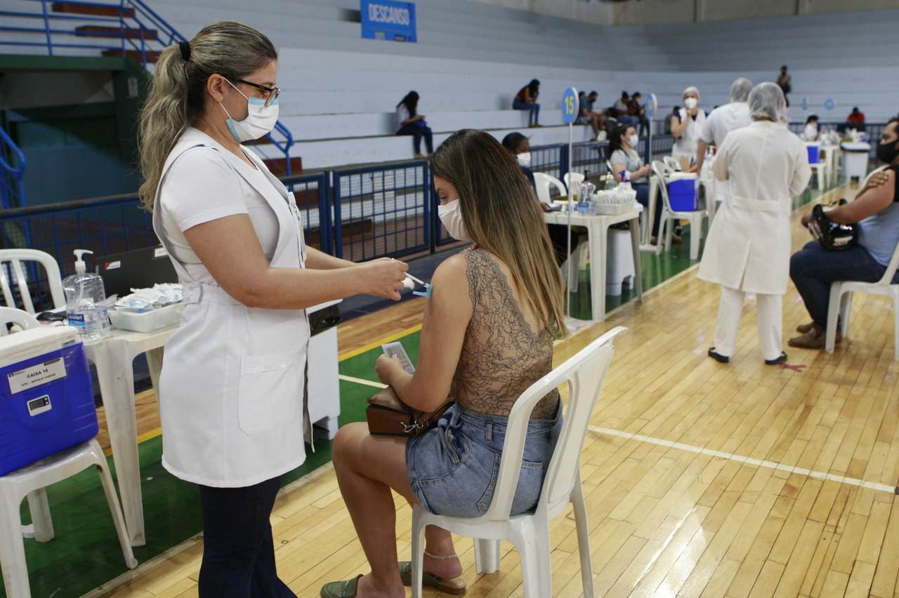 Vacinação contra a Covid-19 em Uberlândia (MG)
