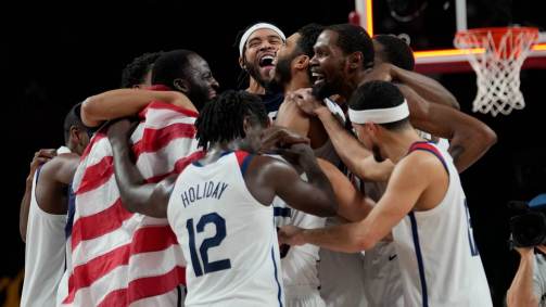 No basquete masculino, seleção dos Estados Unidos venceu a da França por 87 a 82 e conquistou o tetra nas Olimpíadas (07/08/2021)