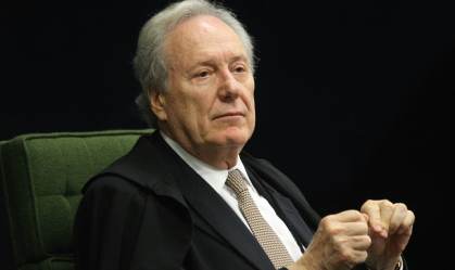 STF tem quatro votos contra portaria do MEC que proíbe exigência de vacinação em federais