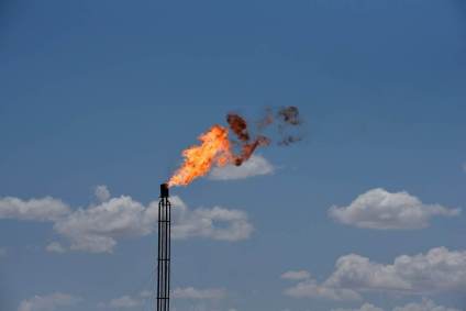Refinaria Petróleo