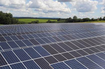 Painéis de energia solar em Porto Feliz, no interior de SP