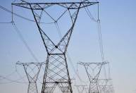 Indústrias economizam energia e tentam evitar impactos da crise hídrica