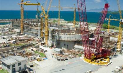 Obras da usina termonuclear Angra 3, em Angra dos Reis (RJ)