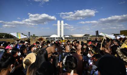 indígenas no Congresso
