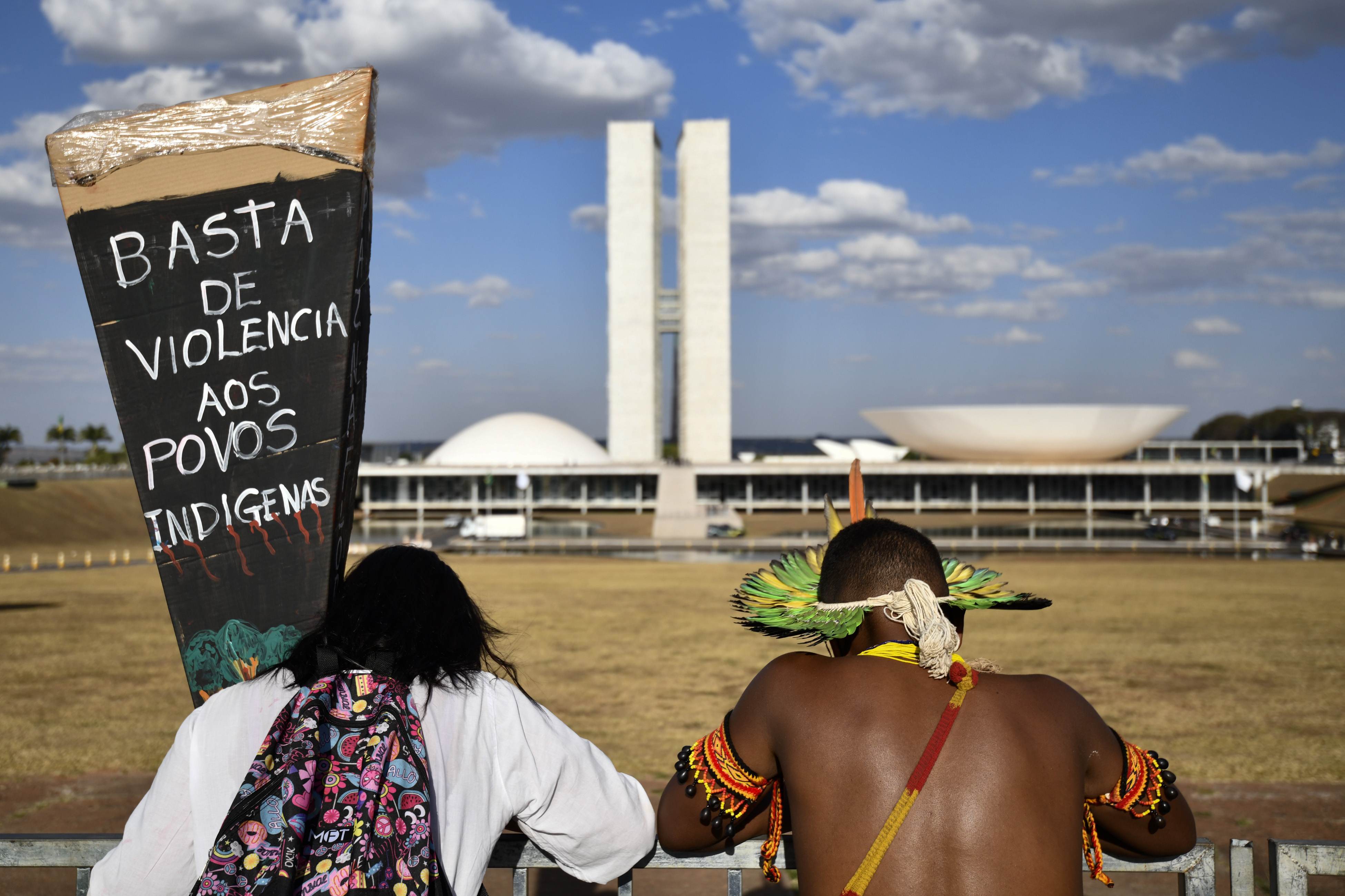 BRASÍLIA, ÍNDIOS NO CONGRESSO