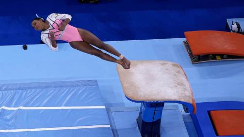 Rebeca foi a única atleta a conseguir nota acima de 15 nos dois saltos da final
