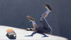 Ainda no skate, mas sem acertar ninguém, o canadense Andy Anderson sofre queda durante prova preliminar