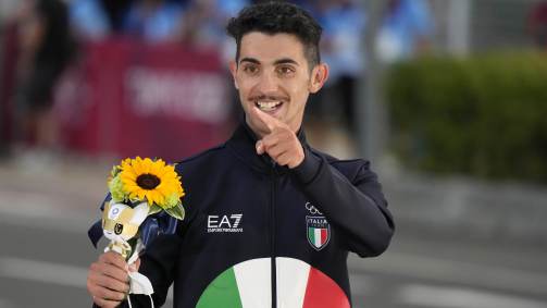 Italiano Massimo Stano surpreendeu e ficou com ouro na marcha atlética masculina de 20km