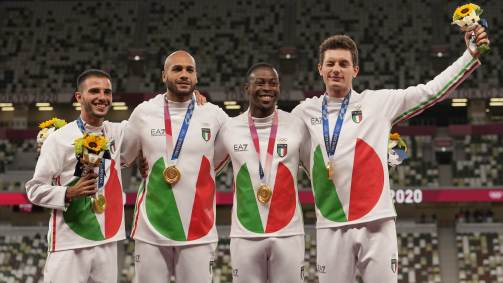 No revezamento 4x100 masculino, também disputado sexta-feira (6), ouro ficou com a Itália